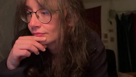 Snapshot of _nyxo chatting on 7, 4, 2026 Mila online show from 7, 4, 2026