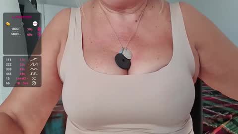 Charlotte online show from 19, 9, 2025