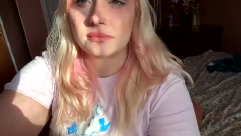 Snapshot of _peaceoutgirlscout_ chatting on 7, 10, 2025 _peaceoutgirlscout_ online show from 7, 10, 2025