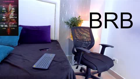  peach1  online show from 27, 1, 2025