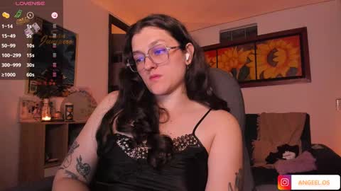 violeta ig  online show from 13, 2, 2025