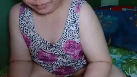 Snapshot of _pinayglamourbum_143xxx_ chatting on 3, 2, 2026 Pinaylovelybum online show from 3, 2, 2026