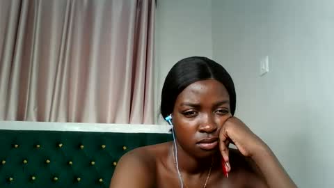 Snapshot of _pretty_savage chatting on 24, 5, 2026 savage online show from 24, 5, 2026