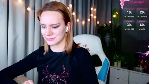 Snapshot of _ramona__ chatting on 30, 12, 2024 im Amy online show from 30, 12, 2024