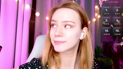 Snapshot of _ramona__ chatting on 9, 1, 2025 im Amy online show from 9, 1, 2025