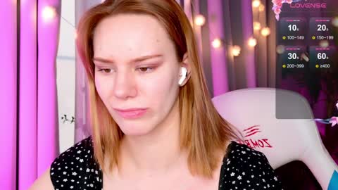 Snapshot of _ramona__ chatting on 9, 1, 2025 im Amy online show from 9, 1, 2025