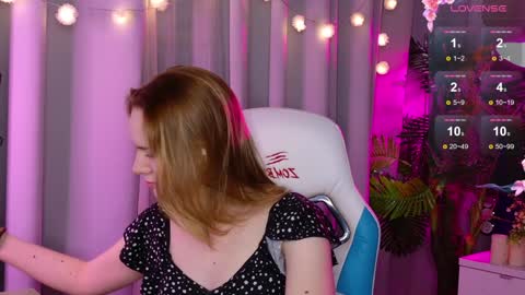 Snapshot of _ramona__ chatting on 28, 1, 2025 im Amy online show from 28, 1, 2025