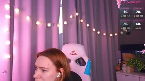 Snapshot of _ramona__ chatting on 1, 2, 2025 im Amy online show from 1, 2, 2025