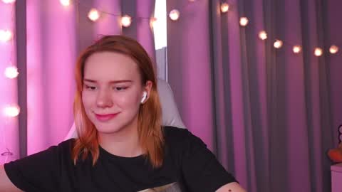 Snapshot of _ramona__ chatting on 1, 2, 2025 im Amy online show from 1, 2, 2025