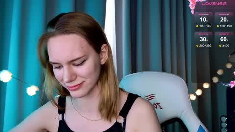 Snapshot of _ramona__ chatting on 4, 3, 2025 im Amy online show from 4, 3, 2025