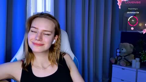 Snapshot of _ramona__ chatting on 6, 3, 2025 im Amy online show from 6, 3, 2025