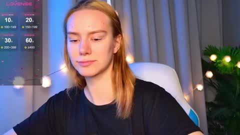 Snapshot of _ramona__ chatting on 16, 10, 2025 im Amy online show from 16, 10, 2025