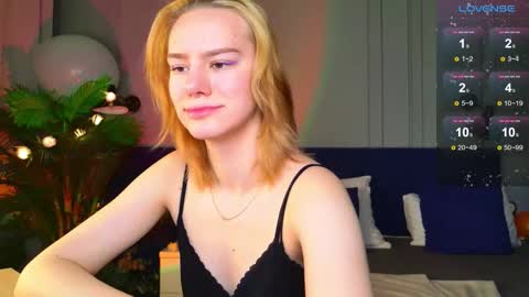 Snapshot of _ramona__ chatting on 26, 11, 2025 im Amy online show from 26, 11, 2025