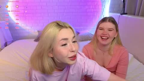 Merlizz Eva Jane Mila Nicole  left to right  online show from 14, 11, 2025