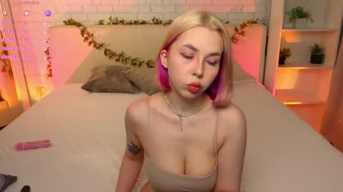 Snapshot of _ramune_ chatting on 1, 3, 2026 Merlizz Eva Jane Mila Nicole left to right online show from 1, 3, 2026