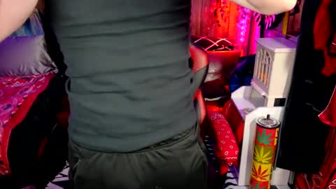 REDxxx online show from 17, 11, 2025