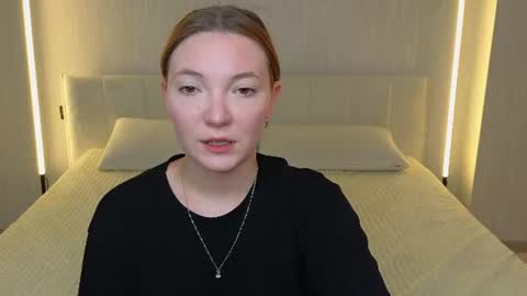 Snapshot of _reverse_gang_ chatting on 18, 6, 2026 LISSAPVT IS OPEN online show from 18, 6, 2026