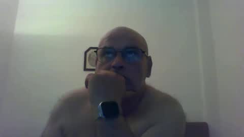 Snapshot of _reyi chatting on 19, 5, 2026 REY online show from 19, 5, 2026