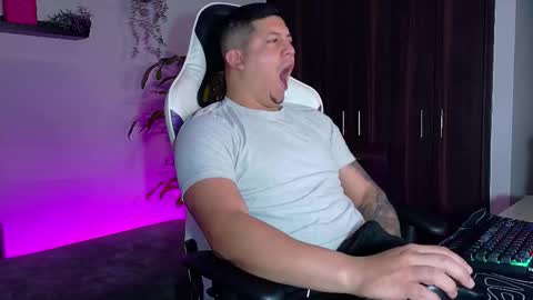 Roberto online show from 5, 10, 2025