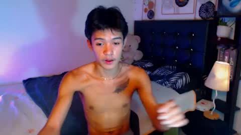 Snapshot of _robinmartinxx chatting on 5, 3, 2025 _robinmartinxx online show from 5, 3, 2025