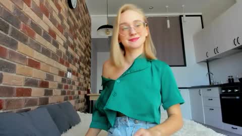 Snapshot of _ruby_kim chatting on 12, 9, 2025 Ruby online show from 12, 9, 2025