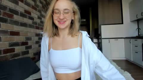 Snapshot of _ruby_kim chatting on 4, 10, 2025 Ruby online show from 4, 10, 2025