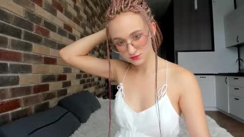 Snapshot of _ruby_kim chatting on 15, 10, 2025 Ruby online show from 15, 10, 2025