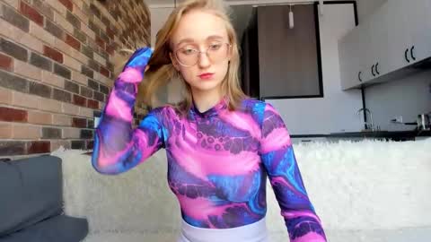 Snapshot of _ruby_kim chatting on 4, 12, 2025 Ruby online show from 4, 12, 2025