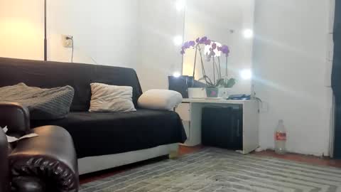 Snapshot of _sahhir chatting on 30, 10, 2025 sair online show from 30, 10, 2025