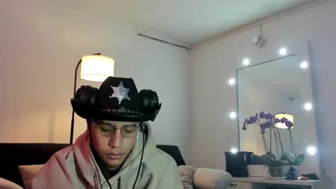 Snapshot of _sahhir chatting on 31, 10, 2025 sair online show from 31, 10, 2025