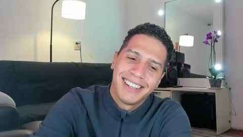 Snapshot of _sahhir chatting on 13, 11, 2025 sair online show from 13, 11, 2025