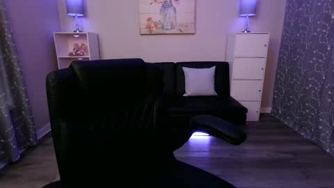 Samantha online show from 19, 9, 2025