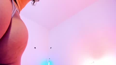 Snapshot of _samsexy_ chatting on 31, 1, 2025 Sam --- next stream 1 dic food and vino show . online show from 31, 1, 2025