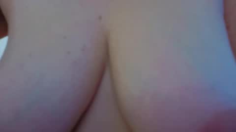 Snapshot of _sansa_ chatting on 6, 10, 2025 Anna online show from 6, 10, 2025