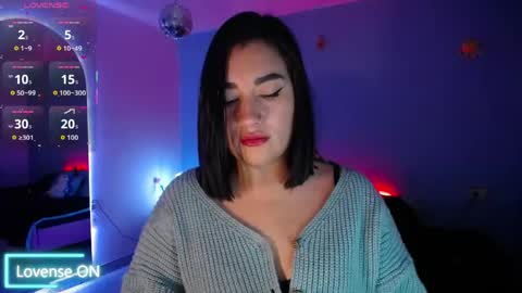  SantaLove  online show from 30, 5, 2026