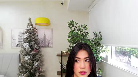 Snapshot of _sassy_girl chatting on 16, 12, 2024 Sassy Girl online show from 16, 12, 2024