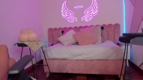 Snapshot of _scarletmoore chatting on 14, 1, 2025 Scarlett online show from 14, 1, 2025