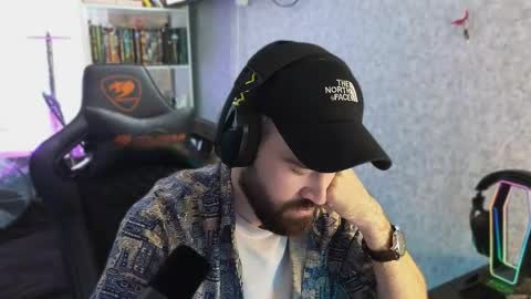 Snapshot of _serious_man chatting on 28, 9, 2025 Ask me online show from 28, 9, 2025