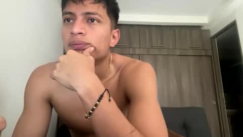 Juan Pablo-independent model online show from 1, 2, 2026