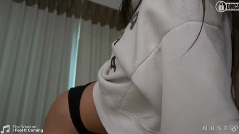 Snapshot of _sirine_ chatting on 21, 12, 2024 Marinette online show from 21, 12, 2024