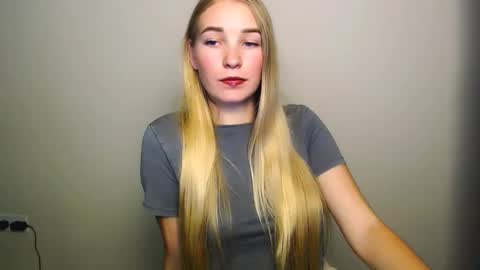 Snapshot of _snow_queen__ chatting on 23, 10, 2025 Rachel online show from 23, 10, 2025