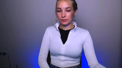 Snapshot of _snow_queen__ chatting on 28, 10, 2025 Rachel online show from 28, 10, 2025