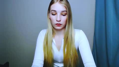 Snapshot of _snow_queen__ chatting on 25, 11, 2025 Rachel online show from 25, 11, 2025