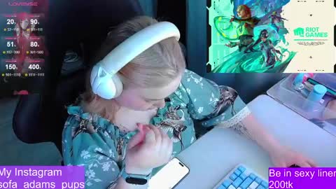Snapshot of _sofia_adam_ chatting on 20, 5, 2026 pups online show from 20, 5, 2026