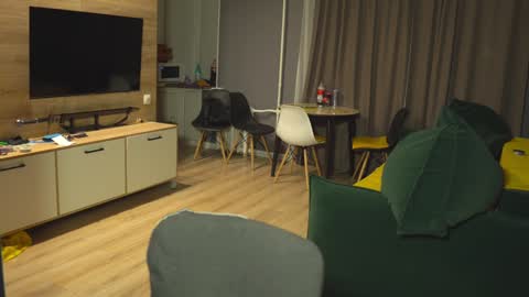 Snapshot of _sopranos_ chatting on 7, 1, 2025 OLIVERpvt is open online show from 7, 1, 2025