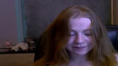  Space Girl  online show from 3, 2, 2025