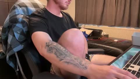 _stevie___ online show from 24, 10, 2025