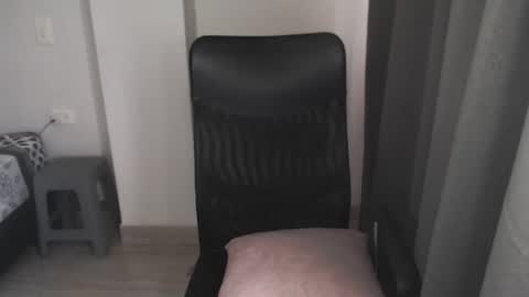 Snapshot of _sunnyferrell chatting on 4, 12, 2025 Arianna online show from 4, 12, 2025