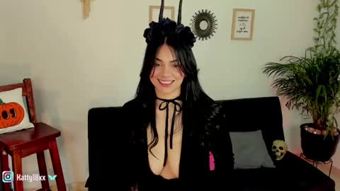 Snapshot of _sweet_kitty1 chatting on 31, 10, 2025 online show from 31, 10, 2025