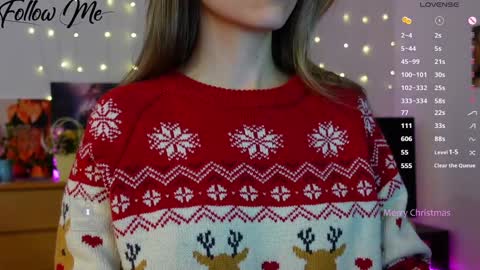 Snapshot of _sweetcams_ chatting on 25, 12, 2024 Dasha online show from 25, 12, 2024